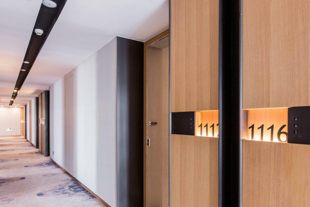 Howard Johnson By Wyndham Life Zhuoyuan Ningbo Exteriör bild
